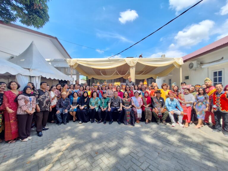 USM-Indonesia Semarakkan Hari Pendidikan Nasional 2025 Dengan Semangat Kebersamaan dan Kreativitas