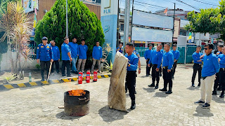 Tokoh Masyarakat Sumut Dr. Parlindungan Purba Apresiasi PLN UP3 Nias Gelar Simulasi Tanggap Darurat