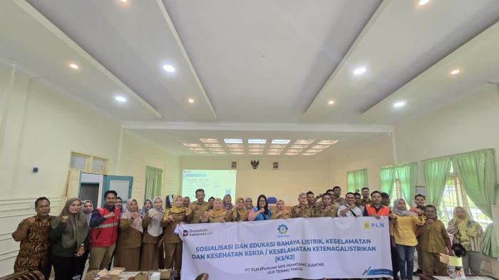 PLN UID Sumut Gelar Sosialisasi Bahaya Listrik dan Edukasi K3/K2 di Tebing Tinggi