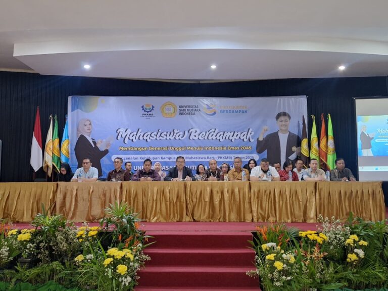 Ketua Yayasan Sari Mutiara Medan Dr. Parlindungan Purba Buka PKKMB 2025: Mahasiswa Berdampak Membangun Generasi Unggul Menuju Indonesia Emas 2045