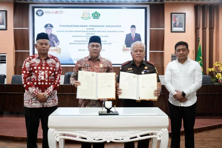 Kanwil Kemenag Sumut-Kejati Sumut Teken MoU Perkuat Kerja Sama Bidang Perdata dan TUN